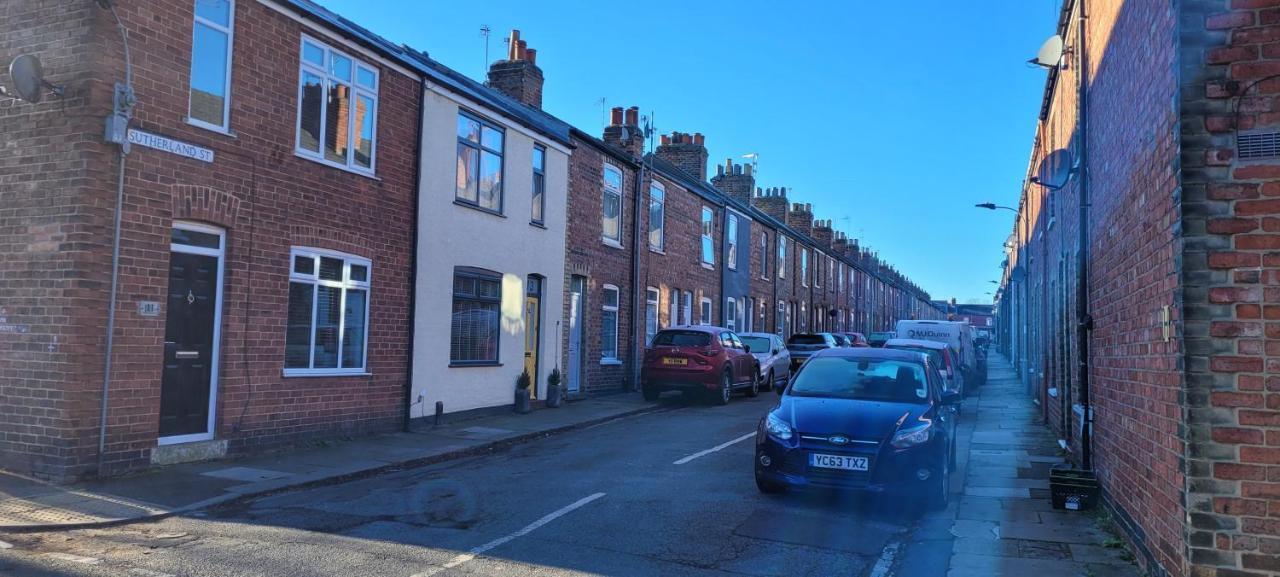 Sutherland St - 2 Bed Home With Free Parking York Exteriör bild
