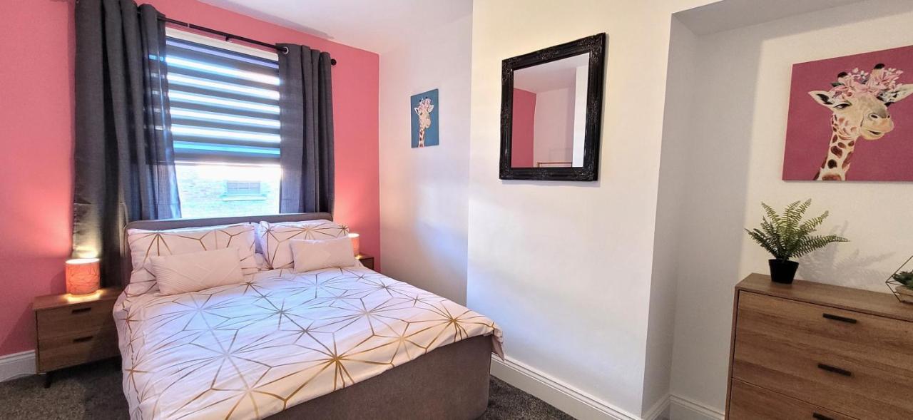 Sutherland St - 2 Bed Home With Free Parking York Exteriör bild